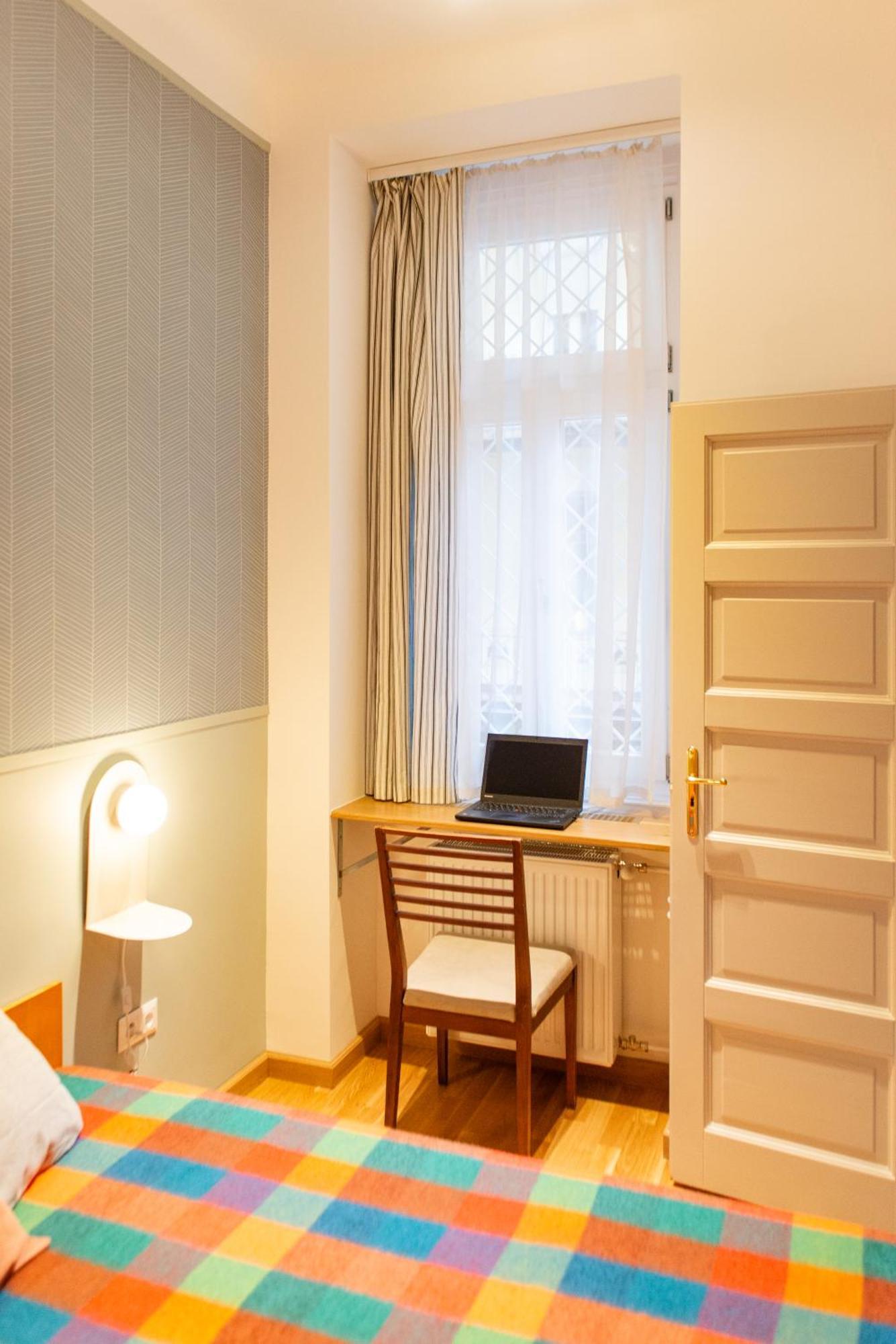 Spacious Family Suite Along River Side, In The Heart Of Buda 布达佩斯 外观 照片